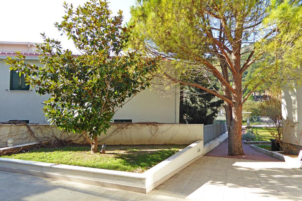 Apartments Villa Ceres Клек Екстер'єр фото